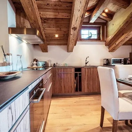 Chalet With Stunning Mountain Views In