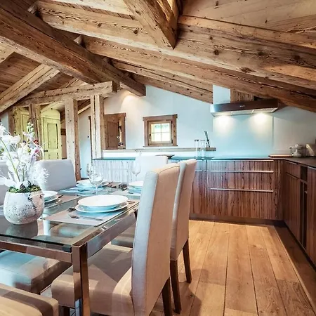 シャレー Chalet With Stunning Mountain Views In